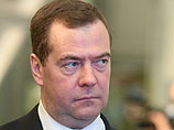 Премьер Дмитрий Медведев подписал постановление, наделяющее Росалкогольрегулирование полномочиями по организации уничтожения изъятой из незаконного оборота или конфискованной алкогольной и спиртосодержащей продукции