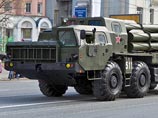Источники CNN уточнили, что наземное вооружение состоит из артиллерии и четырех установок реактивных систем залпового огня БМ-30 "Смерч". Оружие было замечено между городами Хомс и Идлиб, уточняет телеканал Источники CNN уточнили, что наземное вооружение состоит из артиллерии и четырех установок реактивных систем залпового огня БМ-30 "Смерч". Оружие было замечено между городами Хомс и Идлиб, уточняет телеканал