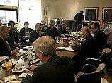 По замыслу участников, встреча должна продемонстрировать единство западных стран и России по проблеме Балкан в преддверии выборов в Югославии и местных выборов в Косово По замыслу участников, встреча должна продемонстрировать единство западных стран и России по проблеме Балкан в преддверии выборов в Югославии и местных выборов в Косово