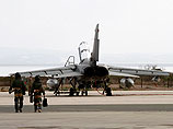 Пилотам стран НАТО, и в том числе британским военным летчикам, пилотирующим многоцелевые истребители Tornado, дано право атаковать в воздушном пространстве Ирака военные самолеты РФ