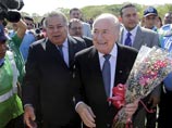 Йозеф Блаттер (на фото - справа) и Хулио Рока (на фото - слева) Йозеф Блаттер (на фото - справа) и Хулио Рока (на фото - слева)