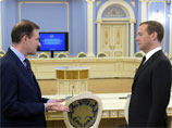 Для России непринципиально, чтобы у власти в Сирии остался нынешний президент Башар Асад, заявил премьер Дмитрий Медведев в интервью российскому ТВ