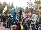 Вход на московский митинг против бомбежек Сирии закрыли из-за свертка у металлоискателей