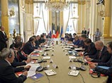 Киевскому телеканалу запретили показывать рукопожатие Путина и Порошенко Киевскому телеканалу запретили показывать рукопожатие Путина и Порошенко