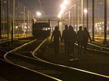 Французским властям пришлось временно закрыть движение по Евротуннелю из-за мигрантов