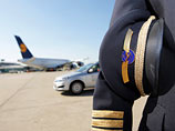 По информации Bloomberg, с вводом зимнего расписания полетов Lufthansa отказывается от 15 рейсов, что составит около 25% общего объема рейсов авиакомпании в Россию