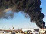 При возгорании резервуара с нефтью на Приразломном месторождении погиб человек