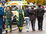 Утром в учебное заведение вошел человек в маске, вооруженный ножом. Когда он стал наносить ученикам и преподавателям ранения, началась паника. Детей и взрослых эвакуировали из здания, а на место происшествия прибыли полицейские Утром в учебное заведение вошел человек в маске, вооруженный ножом. Когда он стал наносить ученикам и преподавателям ранения, началась паника. Детей и взрослых эвакуировали из здания, а на место происшествия прибыли полицейские