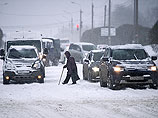 В Омске выпала месячная норма снега: город сковали 10-балльные пробки (ФОТО)