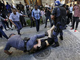 Полиция в ЮАР задержала студентов, которые протестовали против повышения платы за обучение