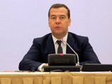 Российские парламентарии отправились в Сирию с гуманитарной миссией Российские парламентарии отправились в Сирию с гуманитарной миссией