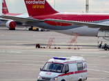 В пятницу, 23 октября, рейс авиакомпании NordWind airlines из Санкт-Петербурга в Шарм-эль-Шейх задержался с отправкой на 2,5 часа из-за желания пассажиров проверить экипаж на алкоголь