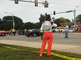В американском штате Оклахома автомобиль въехал в толпу зрителей во время парада, организованного университетом штата. Региональный сайт News9 сообщает, что погибли три человека, еще 27 пострадали, в том числе двое были госпитализированы