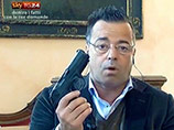Депутата Европарламента оштрафовали за футболку с "усатой" Ангелой Меркель
Депутата Европарламента оштрафовали за футболку с "усатой" Ангелой Меркель