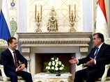 Премьер-министр РФ Дмитрий Медведев встретился в Душанбе с президентом Таджикистана Эмомали Рахмоном