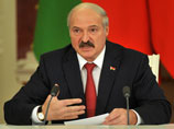 В частности, ограничительные меры ЕС приостановлены в отношении президента Белоруссии Александра Лукашенко