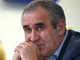 Скрынник, исключенная Неверовым из "Единой России", продолжает считать себя членом ЕР. Так же считает и сайт ее партии Скрынник, исключенная Неверовым из "Единой России", продолжает считать себя членом ЕР. Так же считает и сайт ее партии