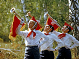 В Кремле назвали совпадением создание "Российского движения школьников" по указу президента РФ Владимира Путина в день рождения комсомола, 29 октября