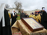 В торжественной церемонии приняли участие Патриарх Московский и всея Руси Кирилл, министр культуры РФ Владимир Мединский и мэр Москвы Сергей Собянин, В торжественной церемонии приняли участие Патриарх Московский и всея Руси Кирилл, министр культуры РФ Владимир Мединский и мэр Москвы Сергей Собянин,