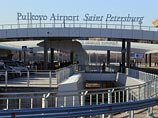 Власти Петербурга просят родственников жертв авиакатастрофы в Египте покинуть гостиницу Crown Plaza в аэропорту, где они были размещены с 1 ноября, до утра субботы, 7 ноября