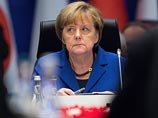 Меркель в свою очередь поблагодарила Путина за встречу, согласившись с тем, что есть возможность обсудить различные проблемы. Канцлер ФРГ, заметив, что уже поздний час, порадовалась за фотографов, которые смогут после протокольной части встречи "пойти спа