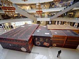 Louis Vuitton начал закрывать магазины в Китае из-за падения спроса Louis Vuitton начал закрывать магазины в Китае из-за падения спроса