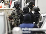 По сведениям очевидцев, на месте операции в Моленбеке были слышны взрывы и выстрелы. Дом, где проводилась операция, был заблокирован, при чем с участием пожарных машин и бронированных автомобилей По сведениям очевидцев, на месте операции в Моленбеке были слышны взрывы и выстрелы. Дом, где проводилась операция, был заблокирован, при чем с участием пожарных машин и бронированных автомобилей
