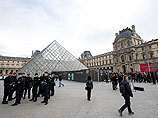 Эйфелева башня открылась для посетителей впервые после парижских терактов (ФОТО)