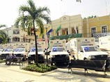 Инцидент произошел в понедельник, 16 ноября, в ходе торжественной передачи новых машин "скорой помощи" одному из сельских регионов страны