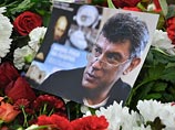 Руслан Мухудинов, предполагаемый организатор убийства оппозиционного политика Бориса Немцова, нелегально покинул Россию по чужим документам, сообщили в СК