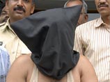 Питера Мукерджи взяли под стражу в четверг вечером, пишет India Today. Перед этим его допрашивали в течение трех дней Питера Мукерджи взяли под стражу в четверг вечером, пишет India Today. Перед этим его допрашивали в течение трех дней
