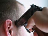 Подмосковный полицейский убил из табельного пистолета беременную жену и застрелился Подмосковный полицейский убил из табельного пистолета беременную жену и застрелился