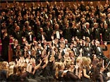 Оратория Генделя "Мессия" в исполнении 400 певцов сопровождалось переводом на язык жестов, выполненный добровольцами общины глухих "Подай знак"