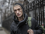 Павленскому, прошедшему "пятиминутную психиатрическую экспертизу", продлили арест Павленскому, прошедшему "пятиминутную психиатрическую экспертизу", продлили арест