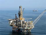 В Каспийском море загорелась нефтяная платформа с десятками людей В Каспийском море загорелась нефтяная платформа с десятками людей