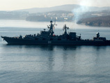 В состав отряда вошли ракетный крейсер "Варяг", эсминец "Быстрый", танкер "Борис Бутома" и спасательный буксир "Алатау"