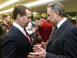 "Э нью эра фо зе волд бигэн!": Медведев поздравил Мутко с днем рождения "Э нью эра фо зе волд бигэн!": Медведев поздравил Мутко с днем рождения