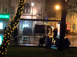 Перед взрывом на остановке в Москве похитили камеру с расположенного рядом дома Перед взрывом на остановке в Москве похитили камеру с расположенного рядом дома