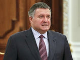 Аваков швырнул в Саакашвили стакан с водой после обвинений в воровстве Аваков швырнул в Саакашвили стакан с водой после обвинений в воровстве