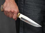 Волгоградскую учительницу начальных классов ударили ножом в грудь во время урока