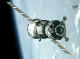 Ракета с экипажем пристыковалась к МКС в ручном режиме - автоматическому помешали сигналы США Ракета с экипажем пристыковалась к МКС в ручном режиме - автоматическому помешали сигналы США