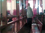 Житель Нижнего Новгорода Олег Белов, убивший и расчленивший свою мать, беременную жену и шестерых детей, в судебном заседании признал свою вину, отвергнув лишь предположения следователей по поводу того, зачем он совершил такое жестокое преступление Житель Нижнего Новгорода Олег Белов, убивший и расчленивший свою мать, беременную жену и шестерых детей, в судебном заседании признал свою вину, отвергнув лишь предположения следователей по поводу того, зачем он совершил такое жестокое преступление