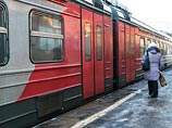 Из-за обрыва провода в Химках в час-пик встали электрички на Москву Из-за обрыва провода в Химках в час-пик встали электрички на Москву