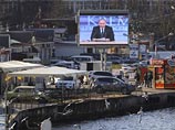 В условия блэкаута крымчанам устроили просмотр ежегодной пресс-конференции Путина на свежем воздухе В условия блэкаута крымчанам устроили просмотр ежегодной пресс-конференции Путина на свежем воздухе