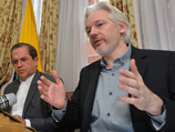 Основатель WikiLeaks не выходит из посольства, опасаясь экстрадиции в США