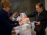 Выборы в Генеральные кортесы (двухпалатный парламент) начались в воскресенье в Испании. Избирательные участки открылись в 09:00 по местному времени (11:00 по Москве) и будут работать до 20:00 (22:00 по Москве)