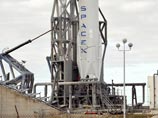 Как стало известно, на этот раз SpaceX впервые удалось провести управляемый спуск на землю первой многоразовой ступени ракеты-носителя Falcon 9. Предыдущие две попытки сохранить ступень были неудачными
