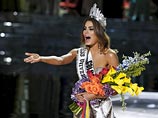 Ариадна Гутиерре, получившая на днях по ошибке титул "Мисс Вселенная - 2015" и сразу же лишившаяся его, подает в суд