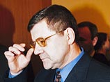 В интервью журналистам, данным в связи с расследованием Фонда борьбы с коррупцией, Чайка опроверг информацию о том, что незадолго до своей гибели в СИЗО Магнитский занимался расследованием массовых хищений из российского бюджета В интервью журналистам, данным в связи с расследованием Фонда борьбы с коррупцией, Чайка опроверг информацию о том, что незадолго до своей гибели в СИЗО Магнитский занимался расследованием массовых хищений из российского бюджета