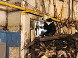 "Четвертый погибший, мужчина, был обнаружен спасателями сегодня около 5:00 по московскому времени между перекрытиями шестого и седьмого этажей. Труп пока не извлечен из-под завалов", - сказала Куницкая "Четвертый погибший, мужчина, был обнаружен спасателями сегодня около 5:00 по московскому времени между перекрытиями шестого и седьмого этажей. Труп пока не извлечен из-под завалов", - сказала Куницкая